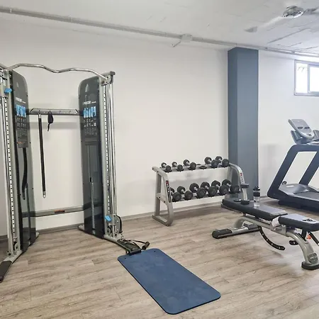 Modern 2 Bed - Jardines De Lagunas